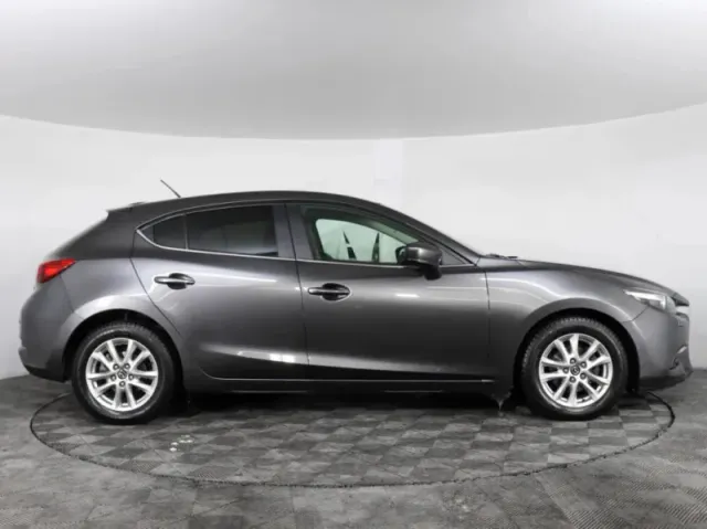 Mazda 3 — фото 4