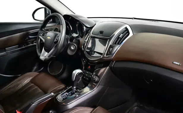 Chevrolet Cruze, I Рестайлинг — фото 6