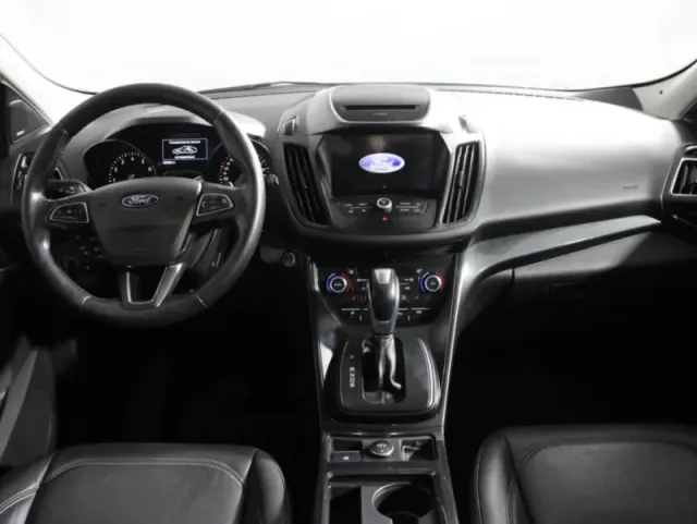 Ford Kuga, II Рестайлинг — фото 13