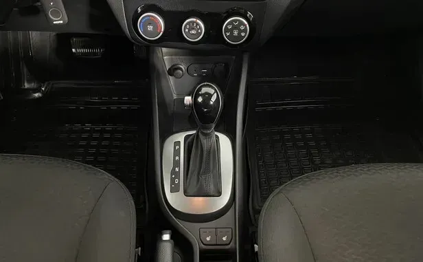 Kia Rio, III Рестайлинг — фото 18