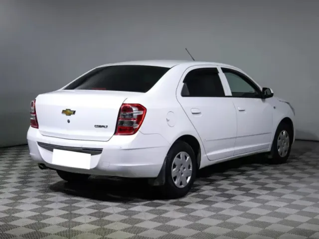 Chevrolet Cobalt, II Рестайлинг — фото 5