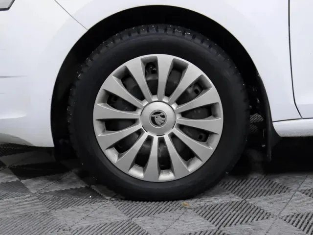 Skoda Rapid, I Рестайлинг — фото 10