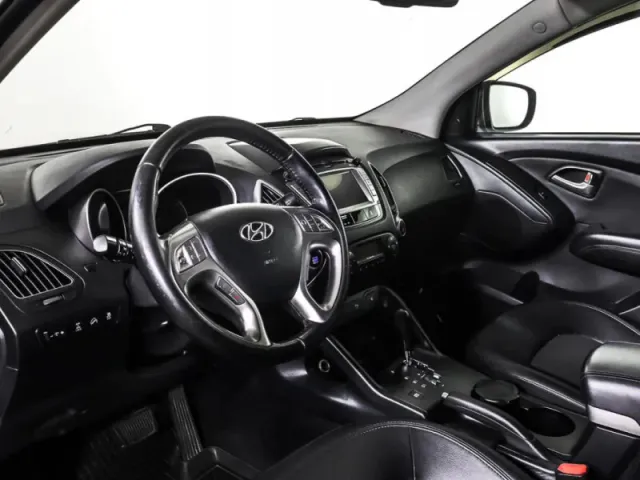 Hyundai ix35, I — фото 17