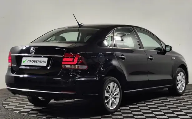 Volkswagen Polo, V Рестайлинг — фото 2