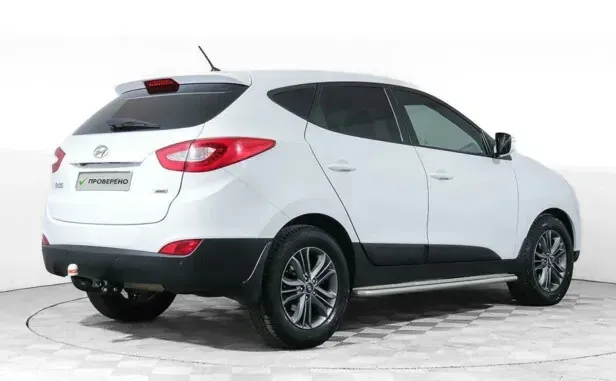 Hyundai ix35, I Рестайлинг — фото 2