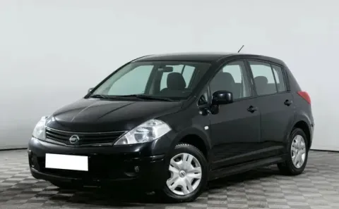 Nissan Tiida, I Рестайлинг — фото 1