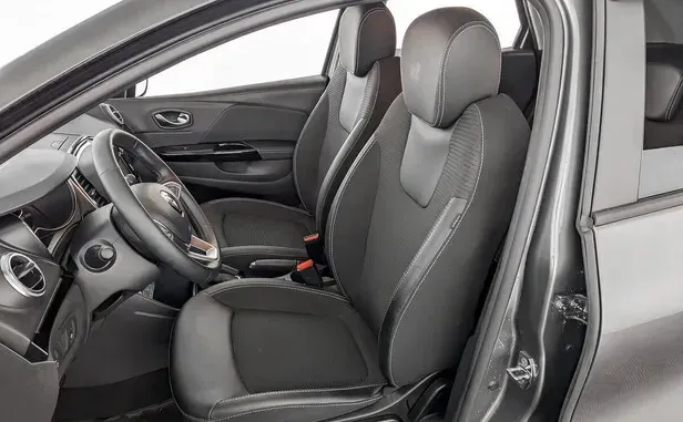 Renault Kaptur, I Рестайлинг — фото 5