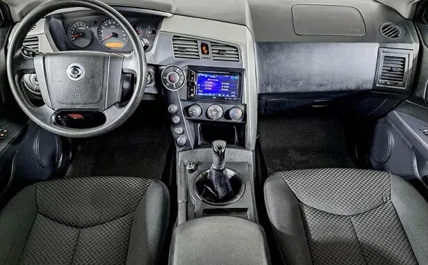 SsangYong Kyron, I Рестайлинг — фото 5