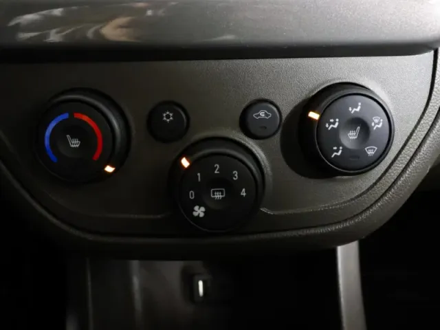 Chevrolet Cobalt, II Рестайлинг — фото 17