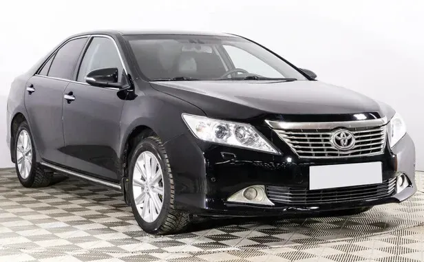 Toyota Camry, VII (XV50) — фото 3