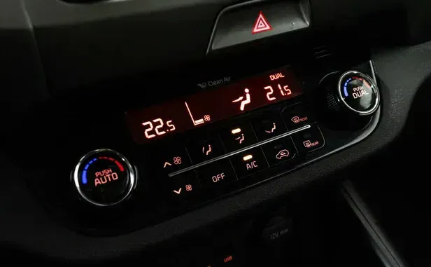 Kia Sportage, III — фото 7