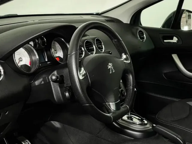 Peugeot 408, II — фото 11