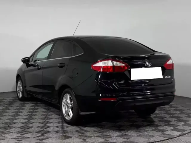 Ford Fiesta, Mk6 Рестайлинг — фото 6