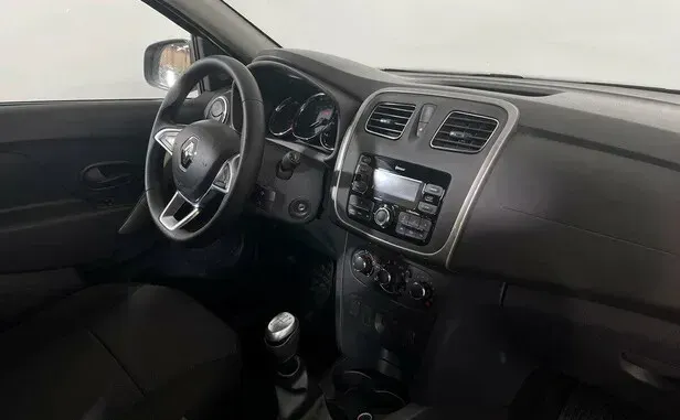 Renault Logan, II Рестайлинг — фото 7