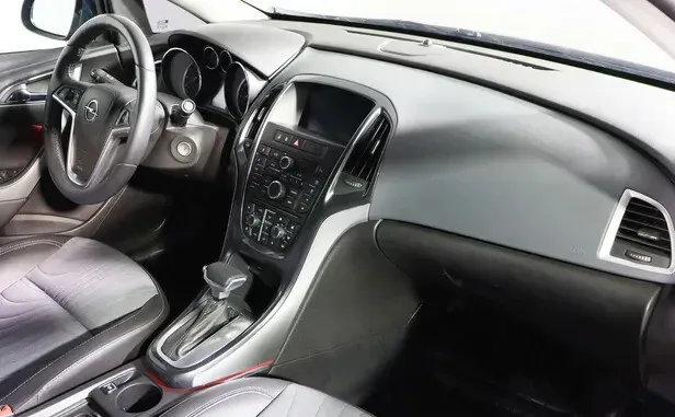 Opel Astra, J Рестайлинг — фото 5