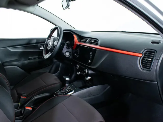 Kia Rio, IV Рестайлинг — фото 17