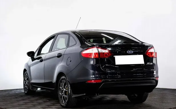 Ford Fiesta, Mk6 Рестайлинг — фото 4