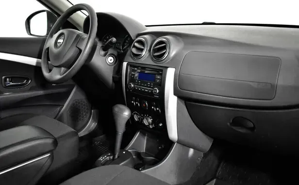 Nissan Almera, III (G15) — фото 5