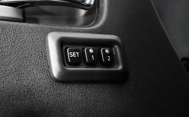 Nissan Pathfinder, III Рестайлинг — фото 12