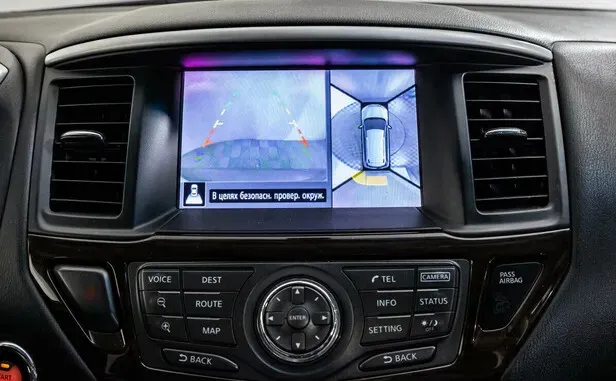 Nissan Pathfinder, IV — фото 19