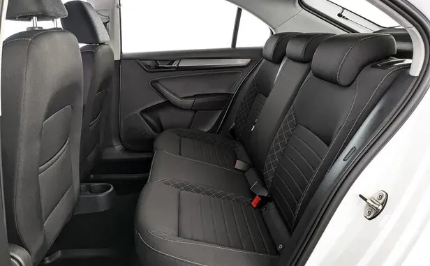 Skoda Rapid, I Рестайлинг — фото 12
