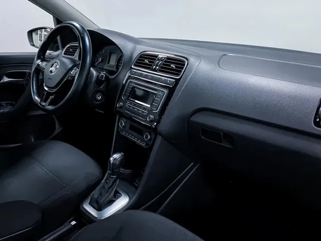 Volkswagen Polo, V Рестайлинг — фото 14