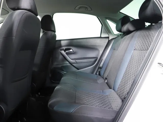Volkswagen Polo, V Рестайлинг — фото 12