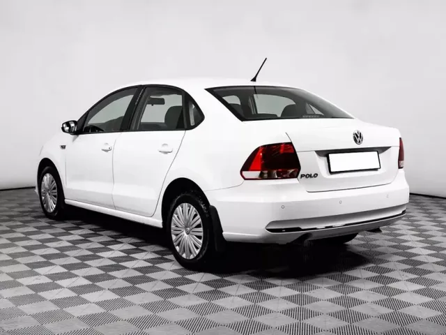 Volkswagen Polo, V Рестайлинг — фото 7