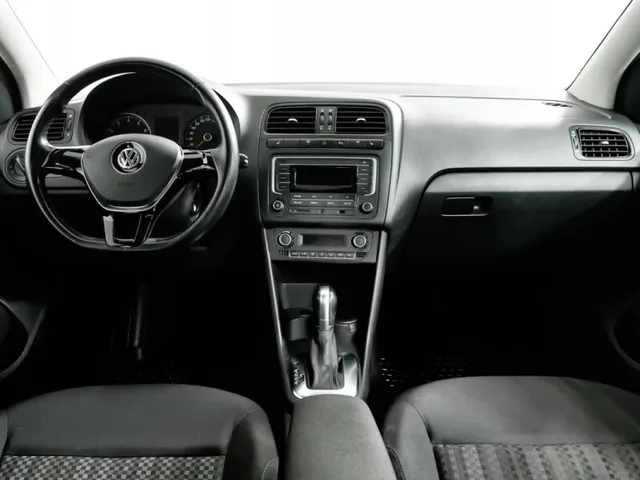 Volkswagen Polo, V Рестайлинг — фото 12