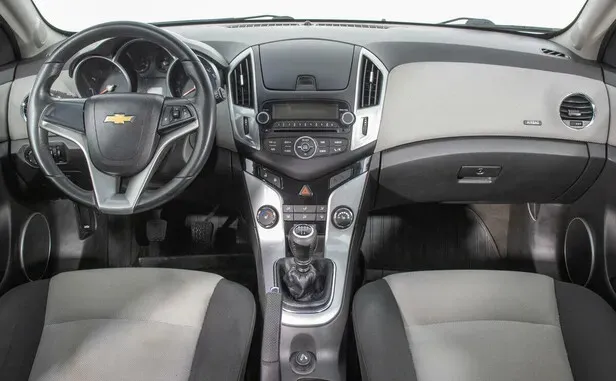 Chevrolet Cruze, I Рестайлинг — фото 6
