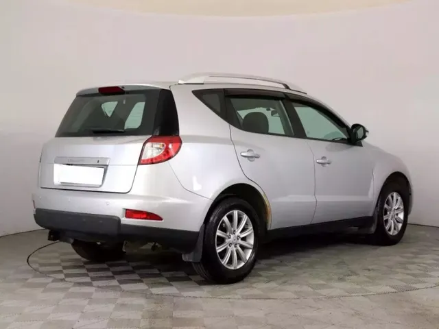 Geely Emgrand X7, I — фото 4