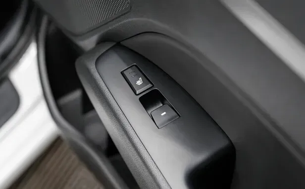 Hyundai Elantra, VI (AD) — фото 7