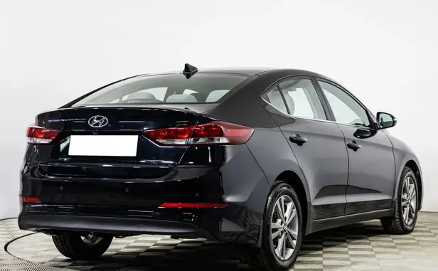 Hyundai Elantra, VI (AD) — фото 2