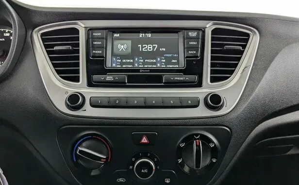 Hyundai Solaris, II Рестайлинг — фото 12