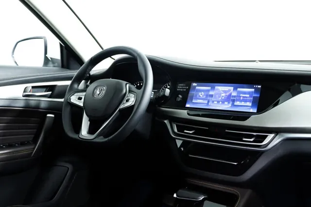 Changan CS35PLUS, I — фото 11