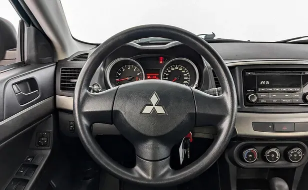 Mitsubishi Lancer, X Рестайлинг — фото 9