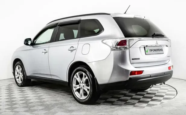 Mitsubishi Outlander, III — фото 4