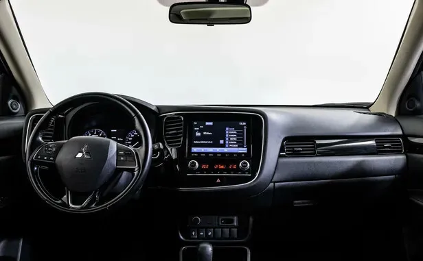 Mitsubishi Outlander, III Рестайлинг 3 — фото 6