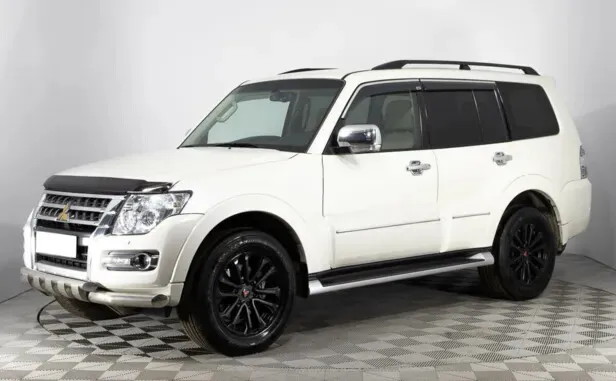 Mitsubishi Pajero, IV Рестайлинг 2 — фото 1