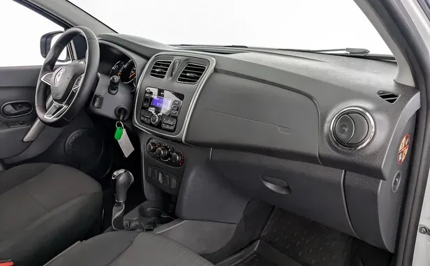 Renault Logan, II Рестайлинг — фото 9