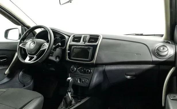 Renault Logan, II Рестайлинг — фото 5
