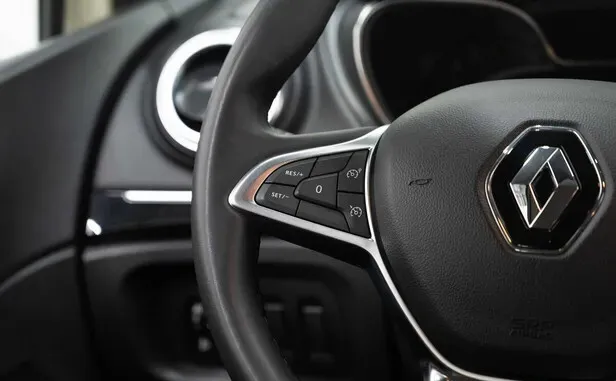 Renault Kaptur, I Рестайлинг — фото 12
