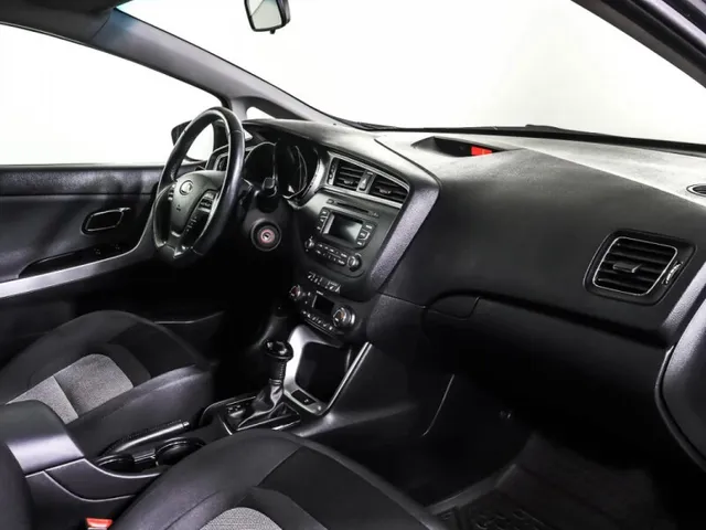 Kia Ceed, II Рестайлинг — фото 12