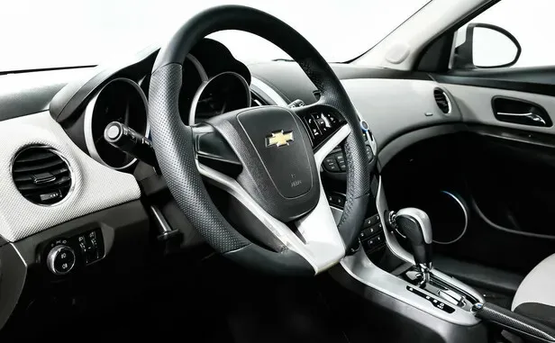 Chevrolet Cruze, I Рестайлинг — фото 7