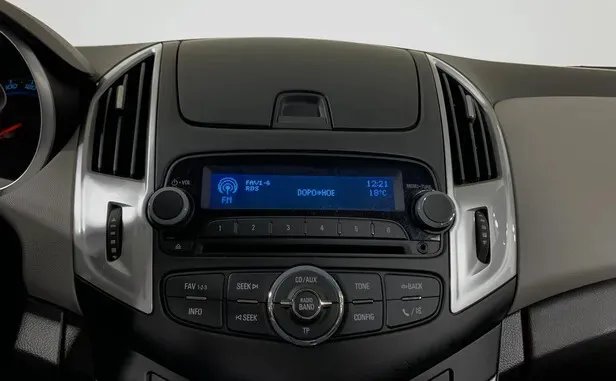 Chevrolet Cruze, I Рестайлинг — фото 7