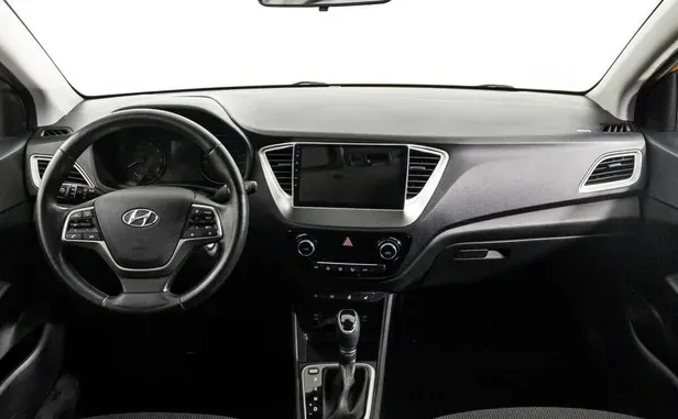 Hyundai Solaris, II — фото 16