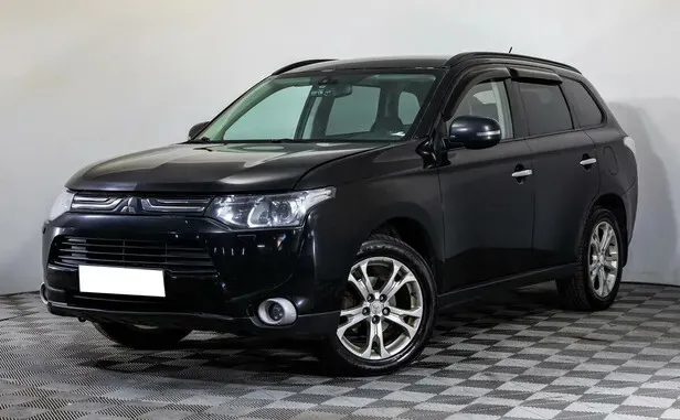 Mitsubishi Outlander, III — фото 1