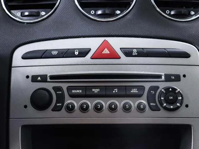 Peugeot 408, II — фото 14