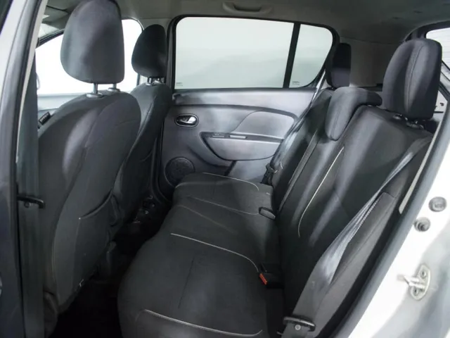 Renault Sandero, II Рестайлинг — фото 10