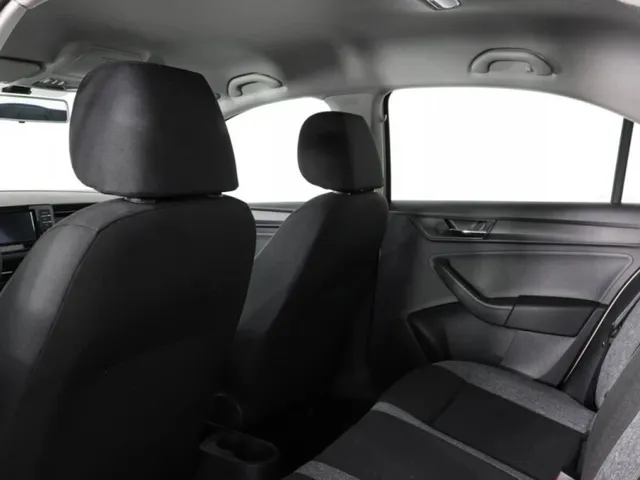 Skoda Rapid, II — фото 14